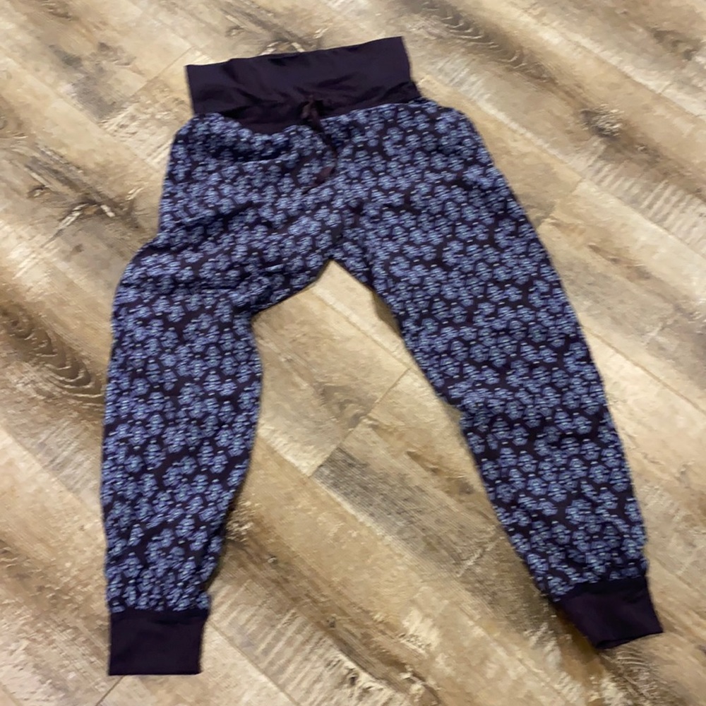 Baggy and flowing yoga type pants